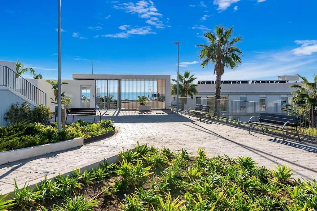 Beautiful Penthouse With Large Terrace Apartment Estepona