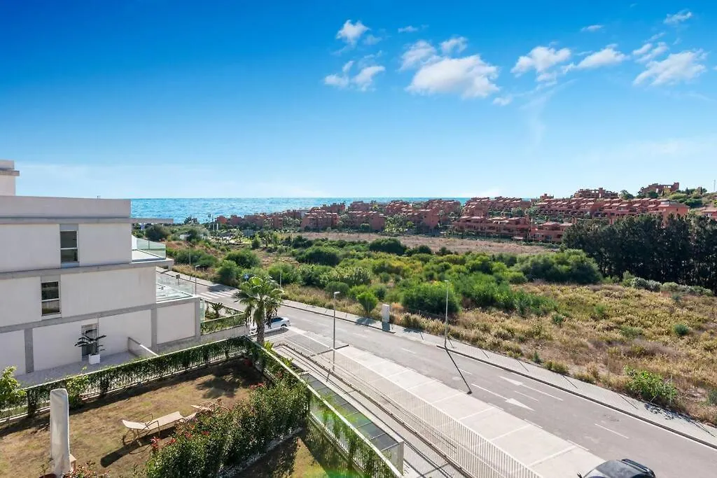 埃斯特波纳Beautiful Penthouse With Large Terrace公寓