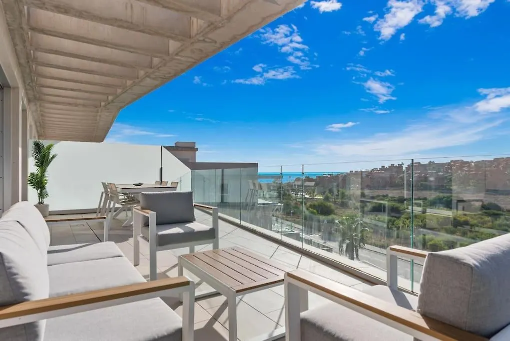 公寓 埃斯特波纳Beautiful Penthouse With Large Terrace公寓